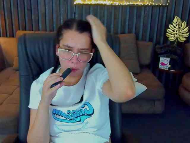 Livia-Shy webcam