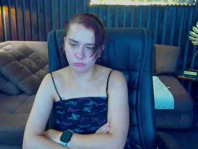 Livia-Shy webcam