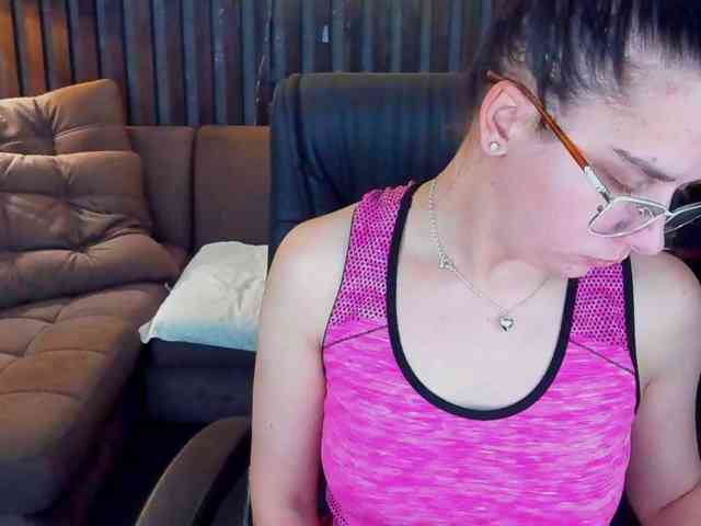 Livia-Shy webcam