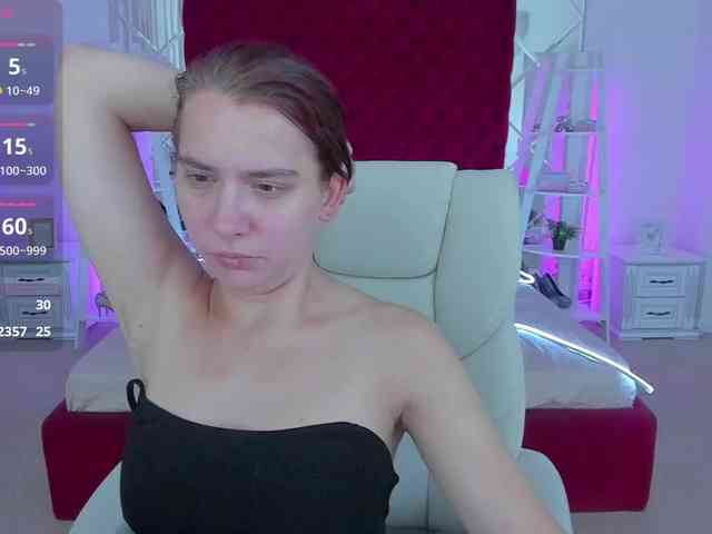 Livia-Shy webcam