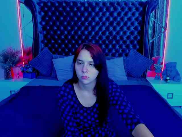 Livia-Shy webcam