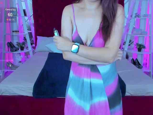 Livia-Shy webcam