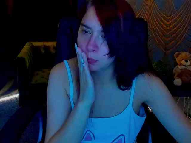 Livia-Shy webcam