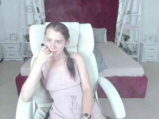 Livia-Shy webcam