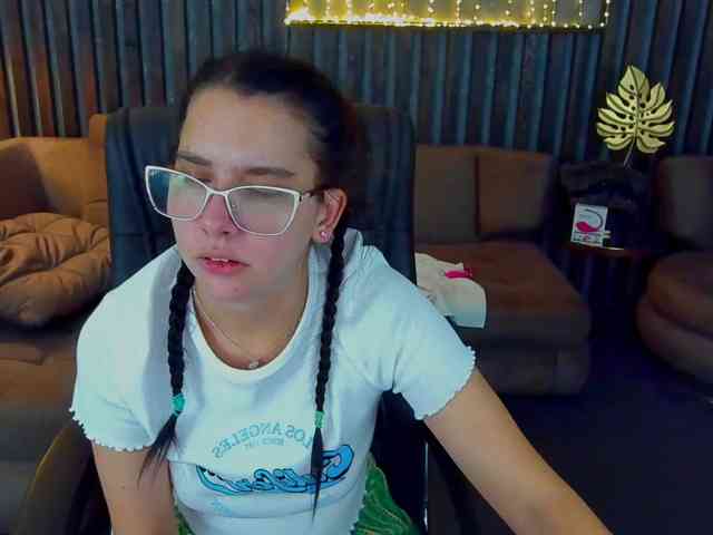 Livia-Shy webcam