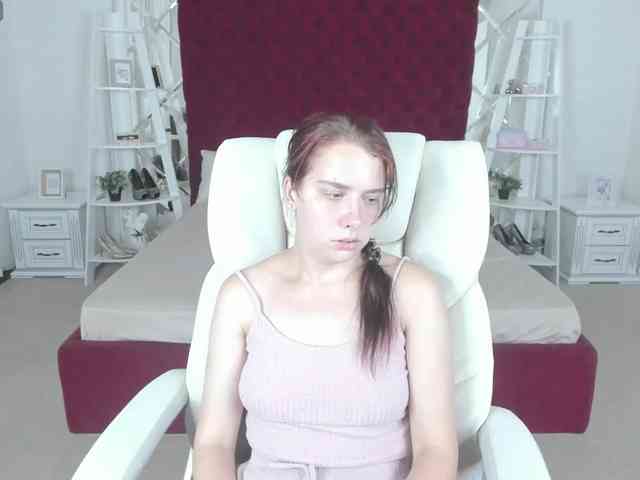 Livia-Shy webcam