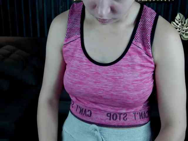 Livia-Shy webcam