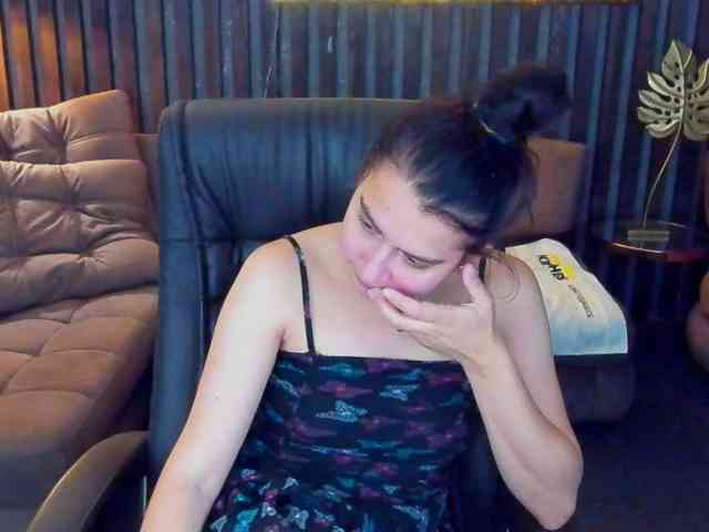 Livia-Shy webcam
