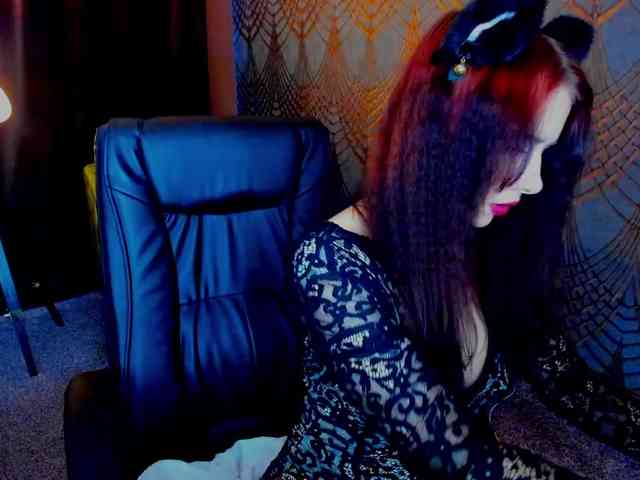 Livia-Shy webcam