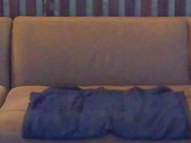 Livia-Shy webcam