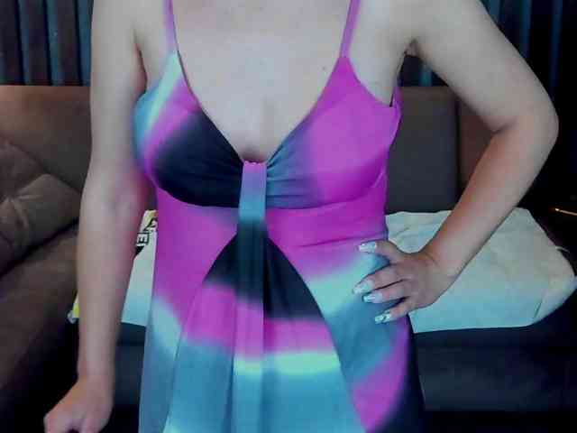 Livia-Shy webcam