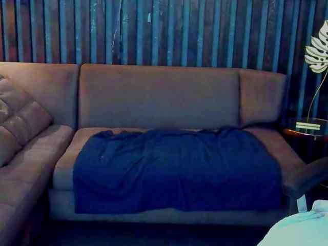Livia-Shy webcam