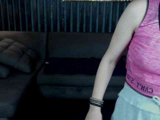 Livia-Shy webcam