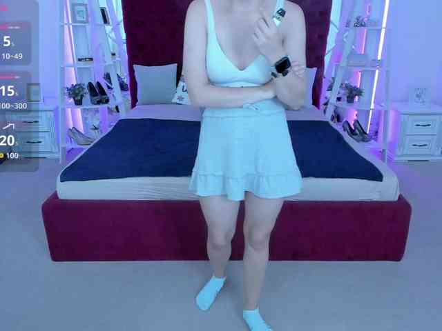 Livia-Shy webcam