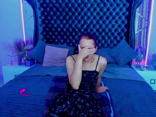 Livia-Shy Livia-Shy