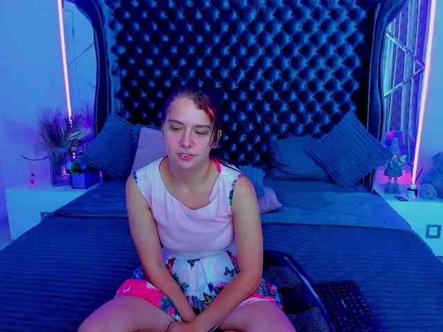 Livia-Shy webcam