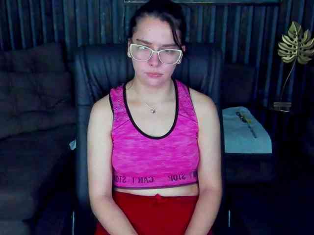 Livia-Shy webcam