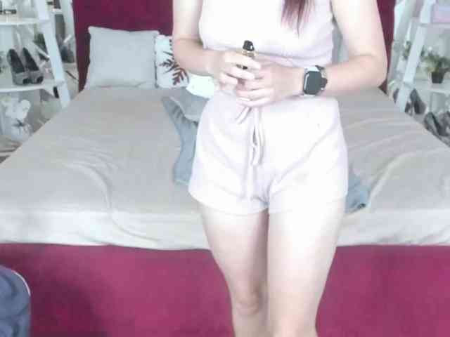 Livia-Shy webcam