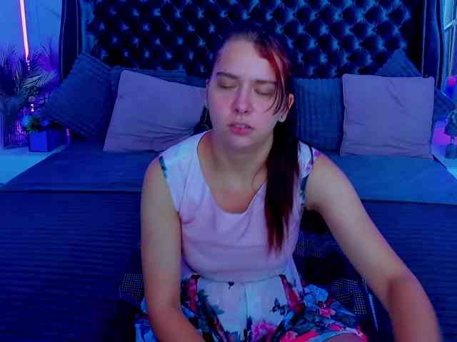 Livia-Shy webcam