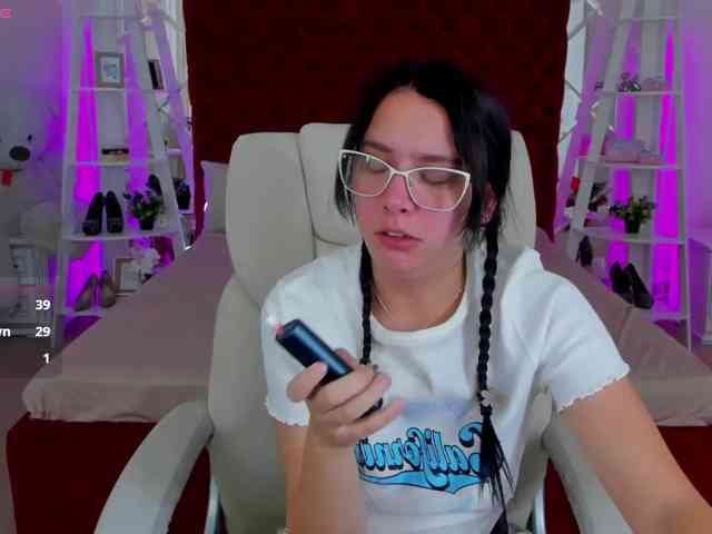 Livia-Shy webcam