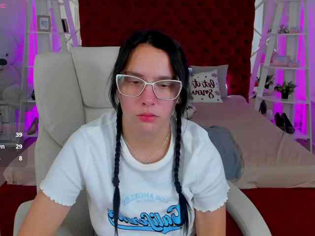 Livia-Shy webcam