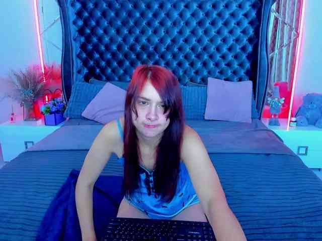 Livia-Shy webcam