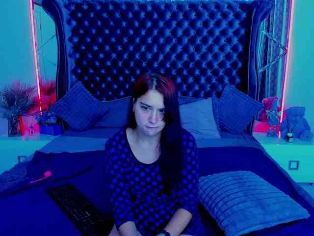 Livia-Shy webcam