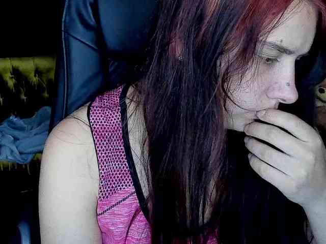 Livia-Shy webcam