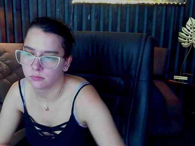 Livia-Shy webcam