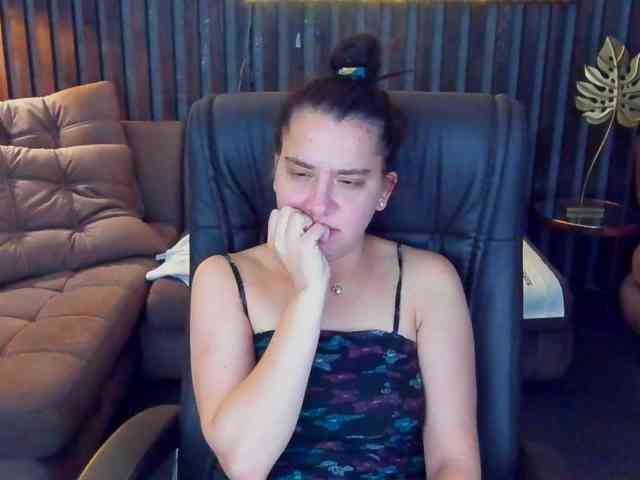 Livia-Shy webcam