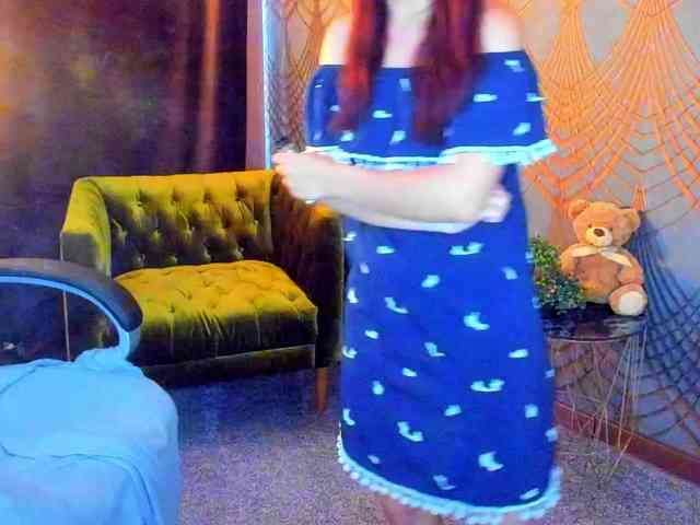 Livia-Shy webcam