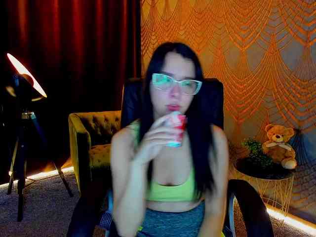 Livia-Shy webcam