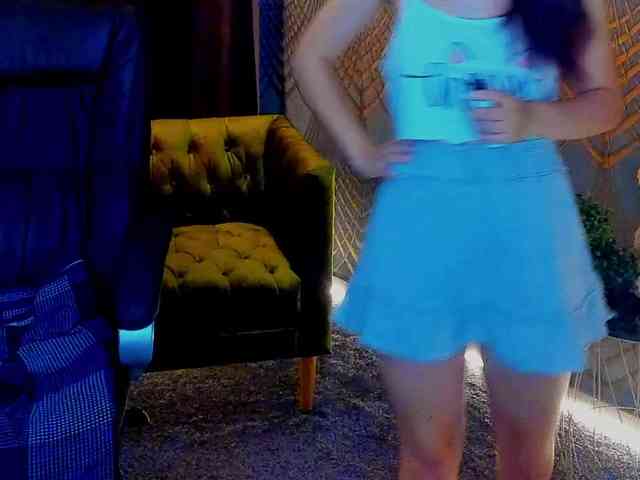 Livia-Shy webcam