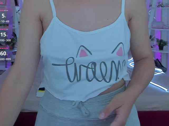 Livia-Shy webcam