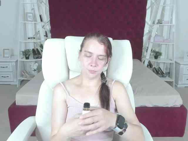 Livia-Shy webcam