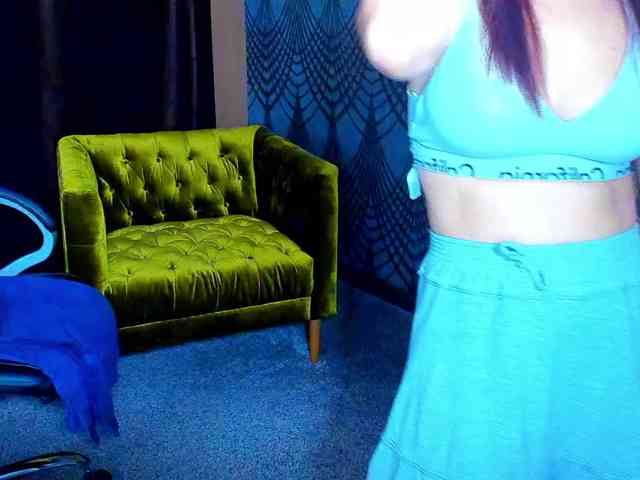 Livia-Shy webcam