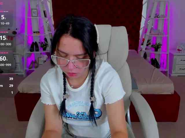 Livia-Shy webcam