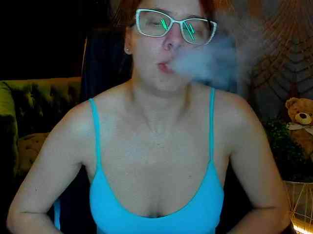 Livia-Shy webcam