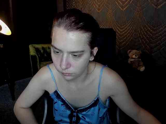 Livia-Shy Livia-Shy