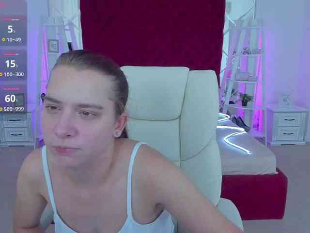 Livia-Shy webcam