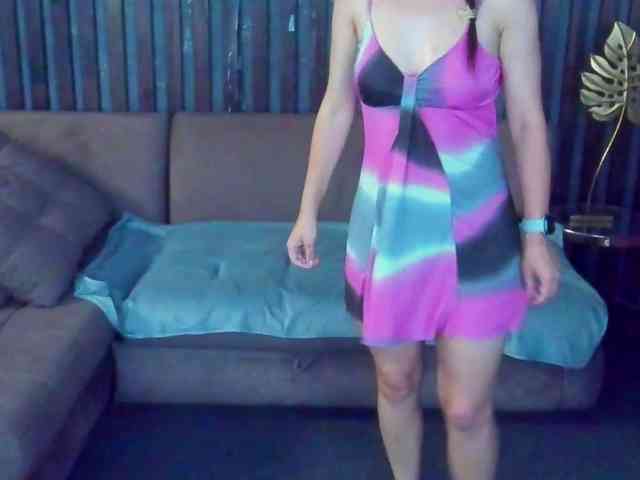Livia-Shy webcam