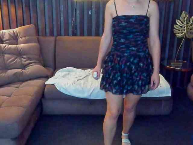 Livia-Shy webcam