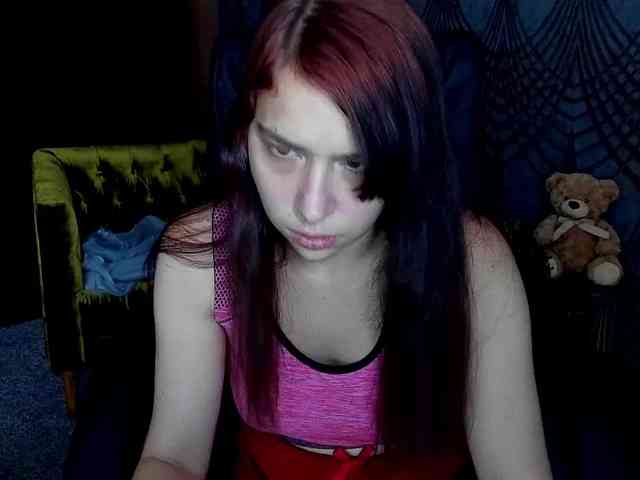 Livia-Shy webcam