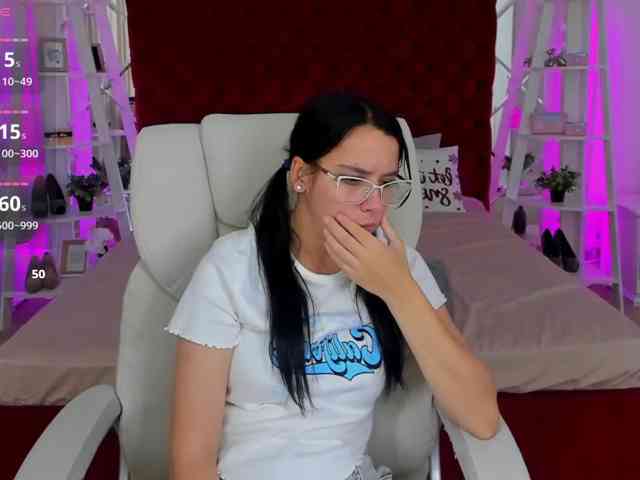 Livia-Shy