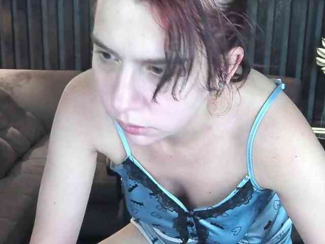 Livia-Shy webcam
