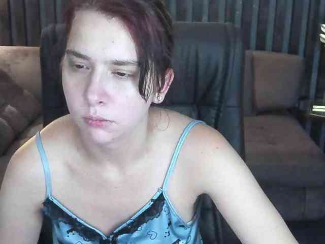 Livia-Shy webcam