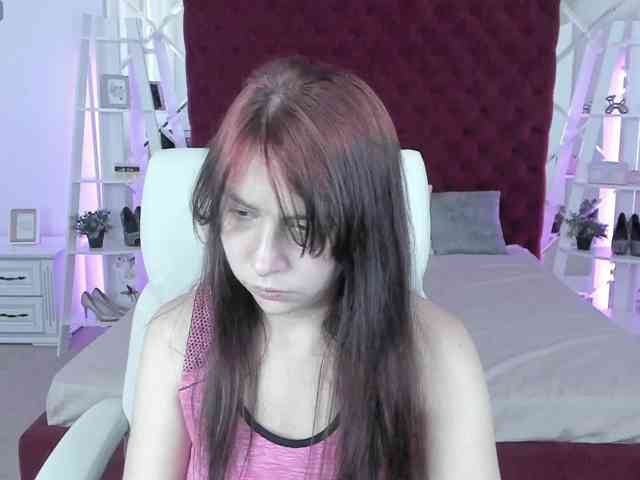 Livia-Shy webcam