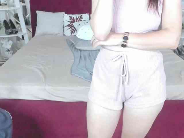 Livia-Shy webcam