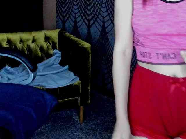 Livia-Shy webcam
