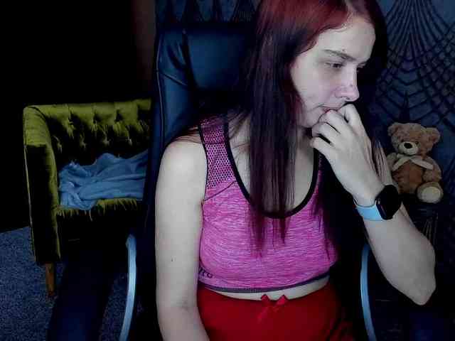 Livia-Shy webcam